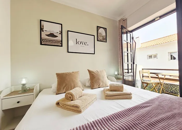 Baleal Classic Waves Guest House
