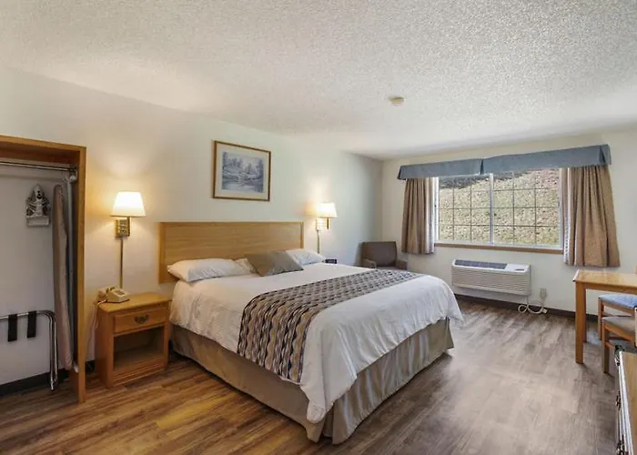 Woodland Country Lodge