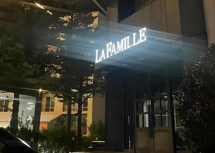 La Famille
