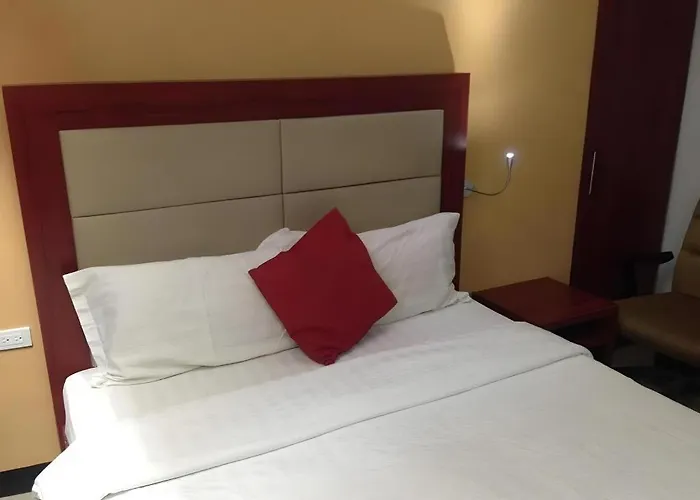 Cherry Midtown Hotel