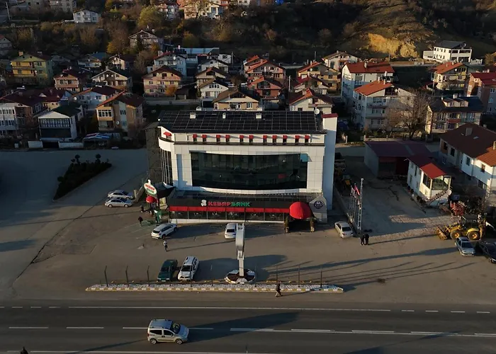 Ren Business Hotel