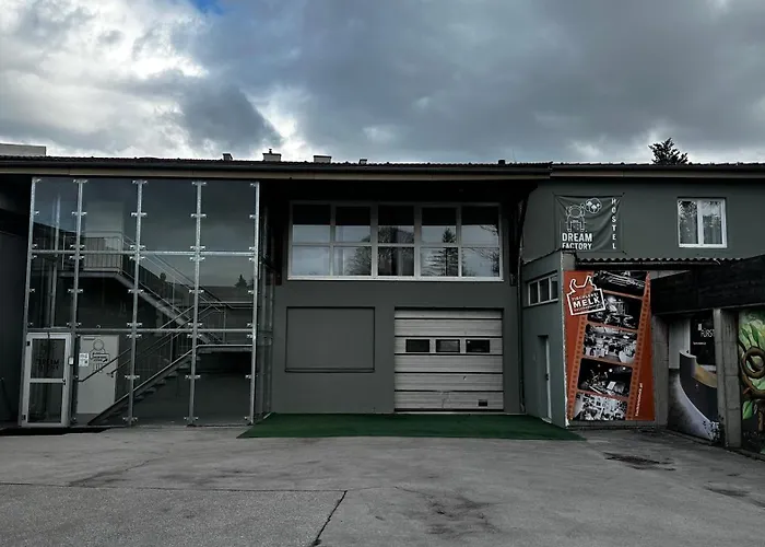 Dream Factory Melk - Green Hostel