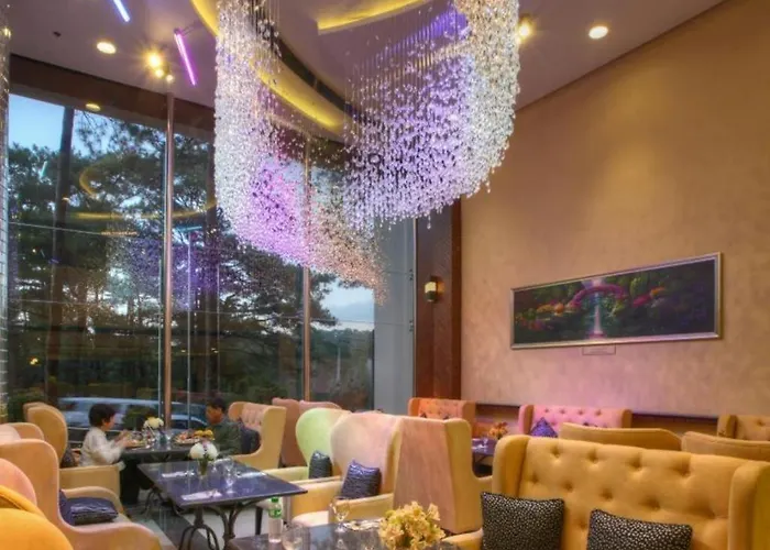 Le Monet Hotel