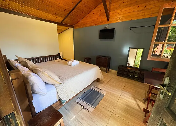 MAMBEMBE - Ilha Grande, Vila do Abraão