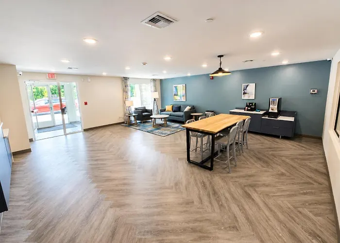 Woodspring Suites Jackson Hub City