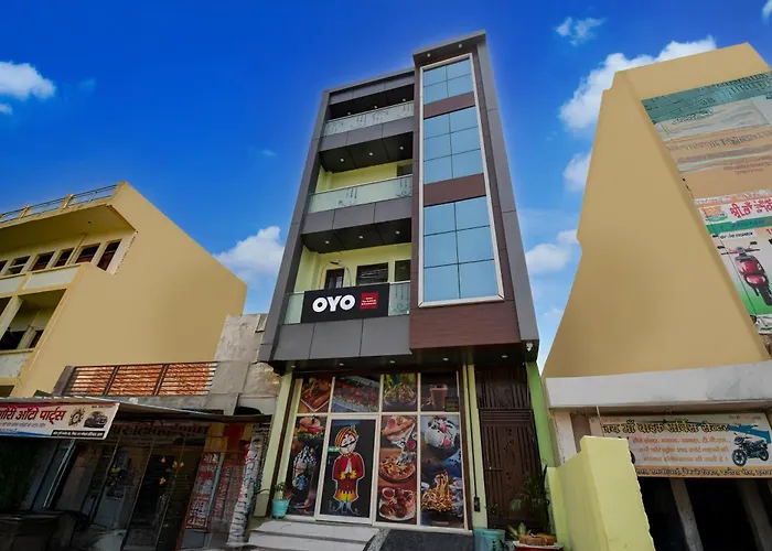 Spot On Hotel The Baithak & Restaurant
