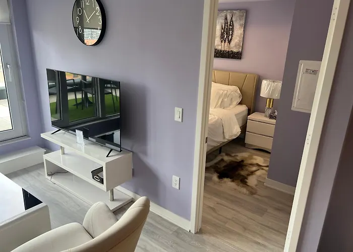 Downtown Luxury Condo Gym & Parking