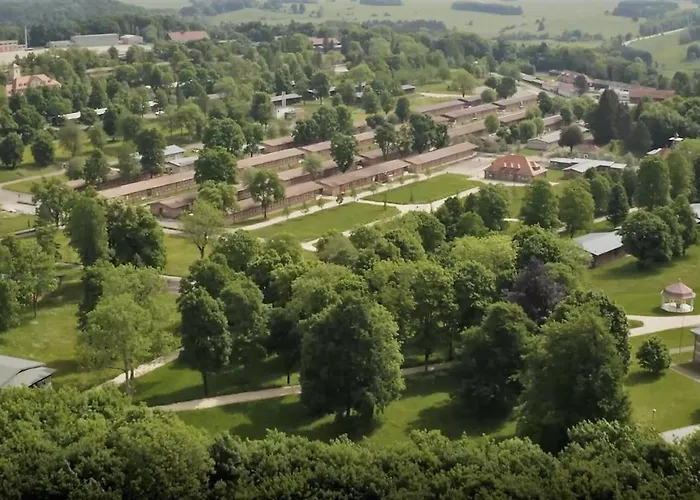 albgut GmbH - Übernachten im Kulturdenkmal Altes Lager in unseren Ferienwohnungen PC1 oder der ehemaligen Offiziersunterkunft SO1