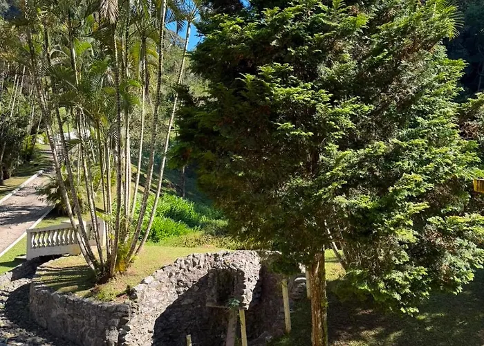 Hotéis de Sao Lourenco da Serra