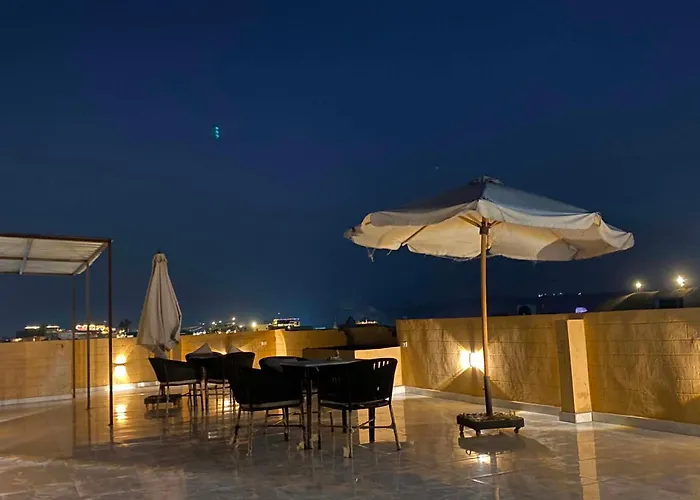 Alex Pyramids View Inn