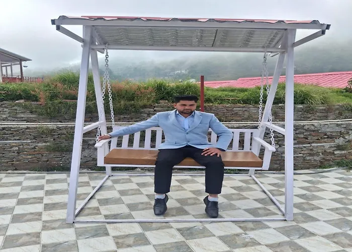 Aurevelle Kastura Resort Kanatal - Mountain View Rooms - 5 Min From Surkanda Devi Temple