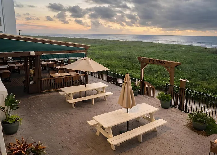 Palms Resort & Cafe On The Beach