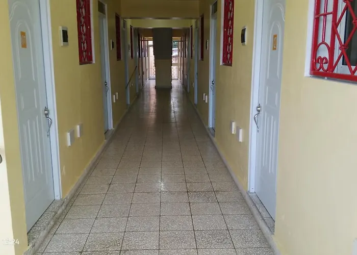 Habitaciones Privadas En Higueey Hotel San Marcos