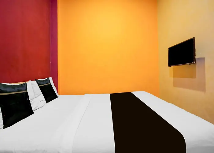 Hotel O Near Terminal Batoh Formerly Hotel Al Fatih