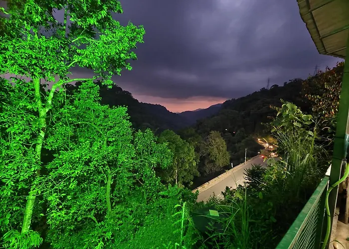 Grand Munnar Rooms