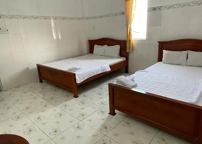 Nha Nghi Quynh Thoa 2