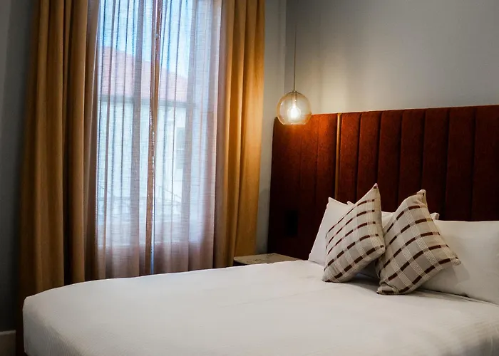 Naracoorte Hotels