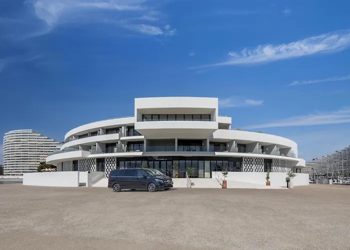 Marina Baie Des Anges Hotel, Curio Collection By Hilton