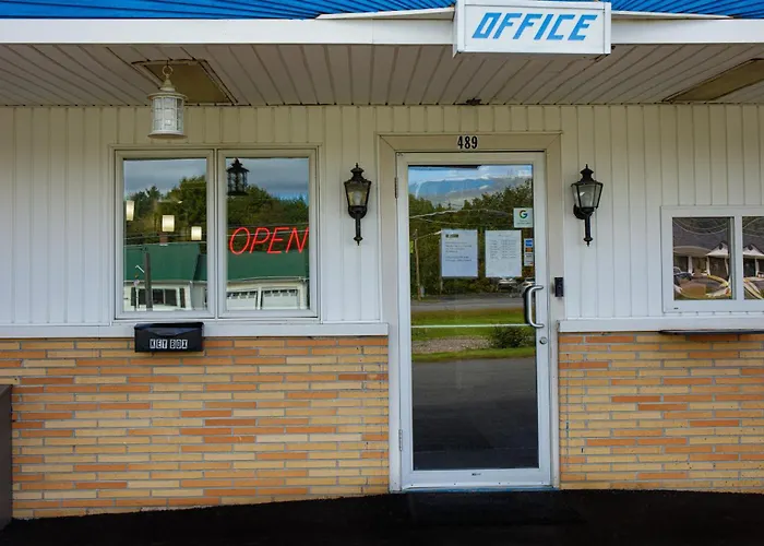 Farmington Motel