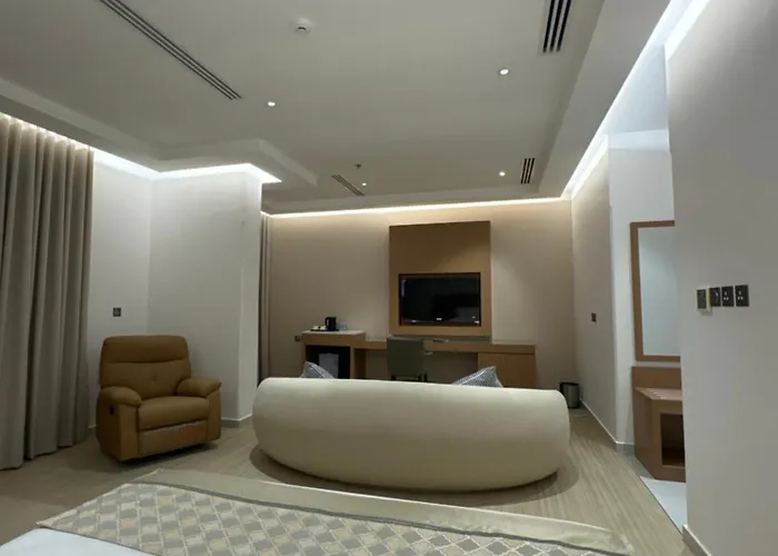 East Hills Apartments إيست هيلز للشقق المخدومة