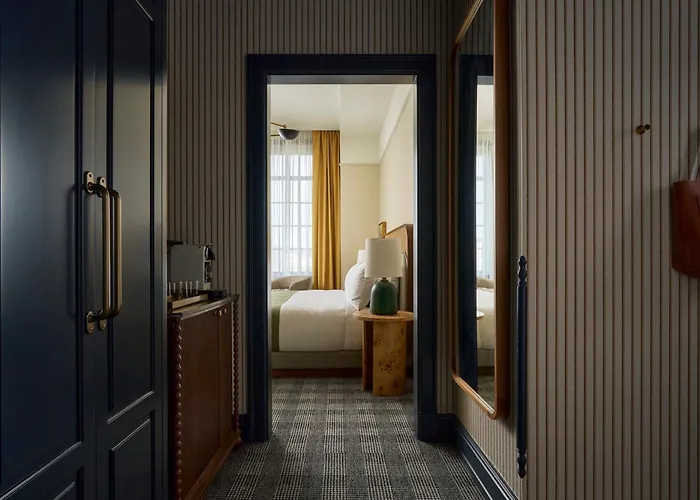 Cincinnati'S Fidelity Hotel