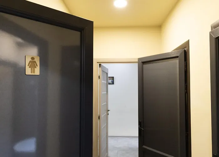 Kenut Metro Hostel