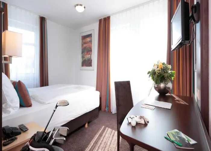 Stuttgart Großbettlingen Hotel by Belvilla