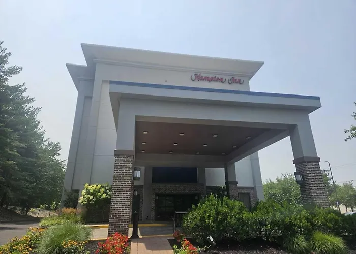 Willow Grove Hotels