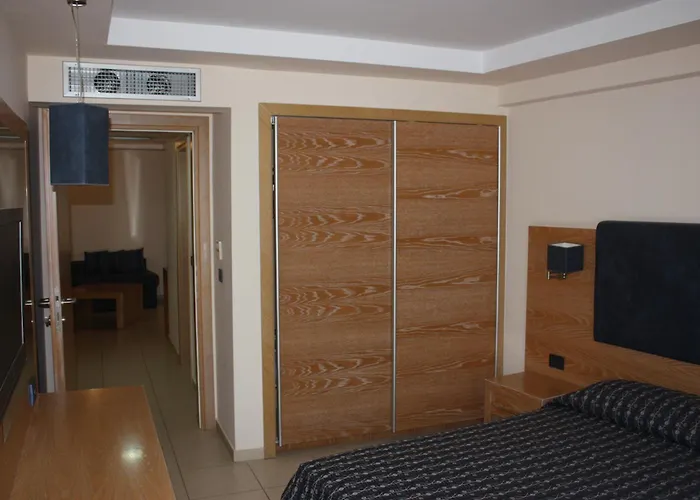 Nea Kallikrateia Hotels