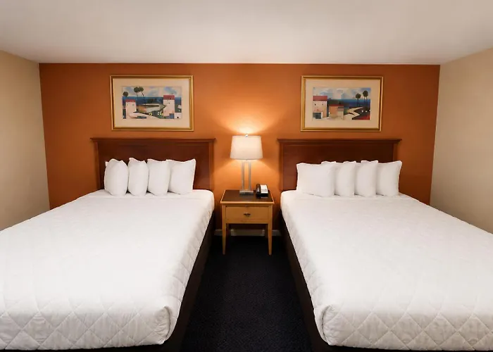 Sunset Motor Inn