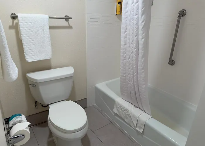 Best Western Plus Redondo Beach Inn