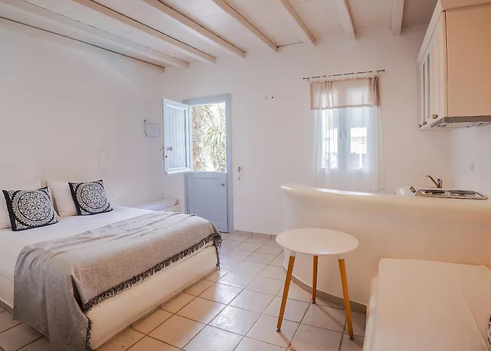 Onar Hotel & Suites