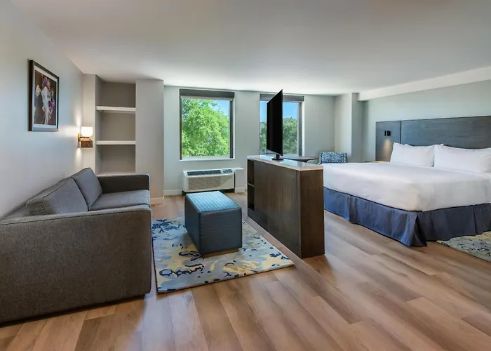 Coast Rehoboth Beach, Tapestry Collection By Hilton