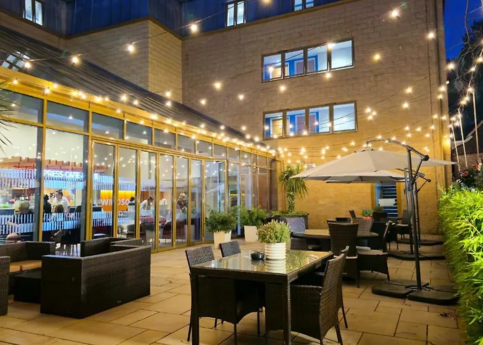 Holiday Inn Express Windsor By Ihg