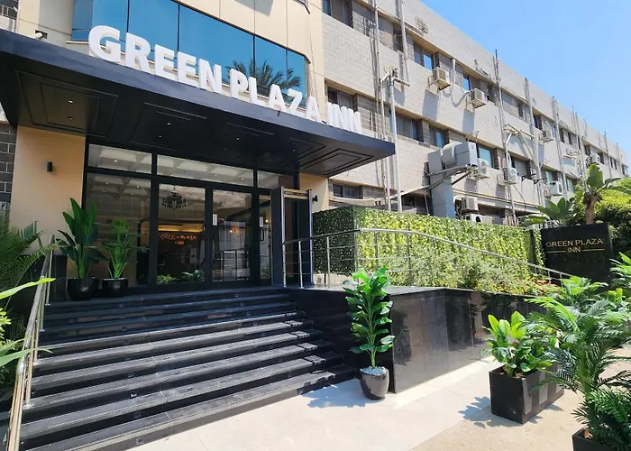 Green Plaza Inn