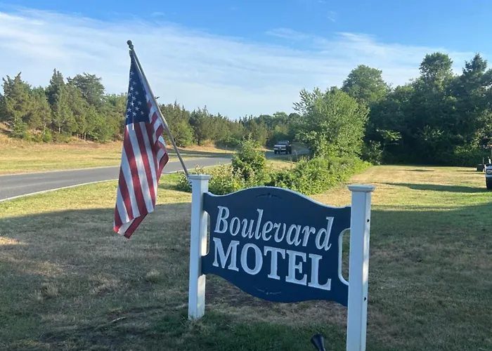 Boulevard Motel