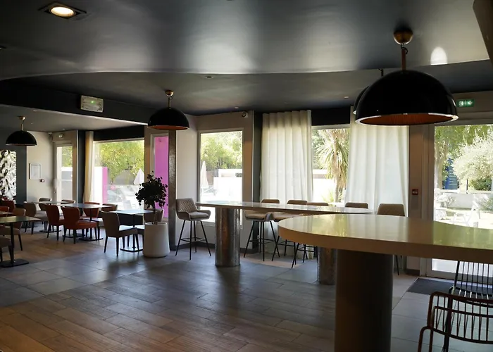 Montpellier Beach hotels