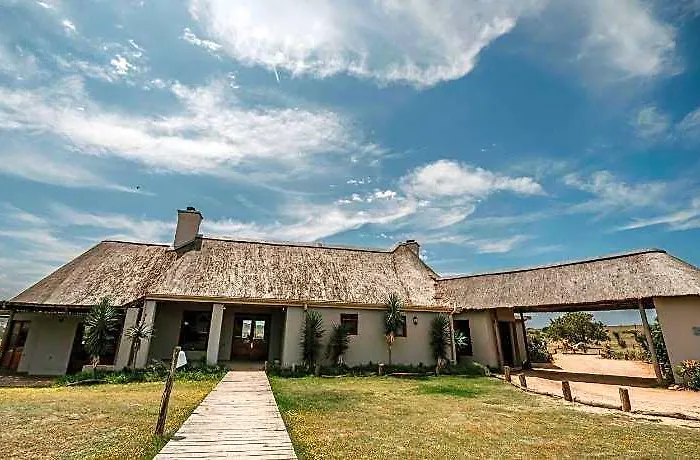 Hlosi Game Lodge