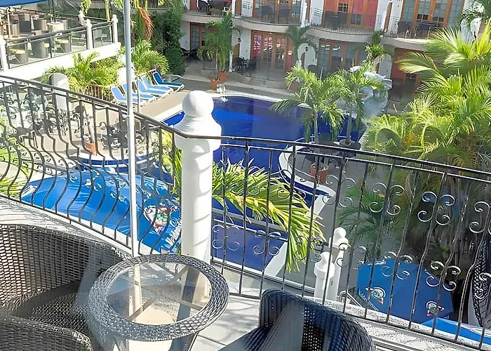 Clarkton Hotel Apartment