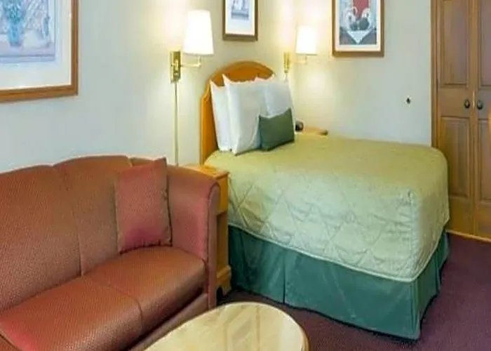 Indy Speedway Inn