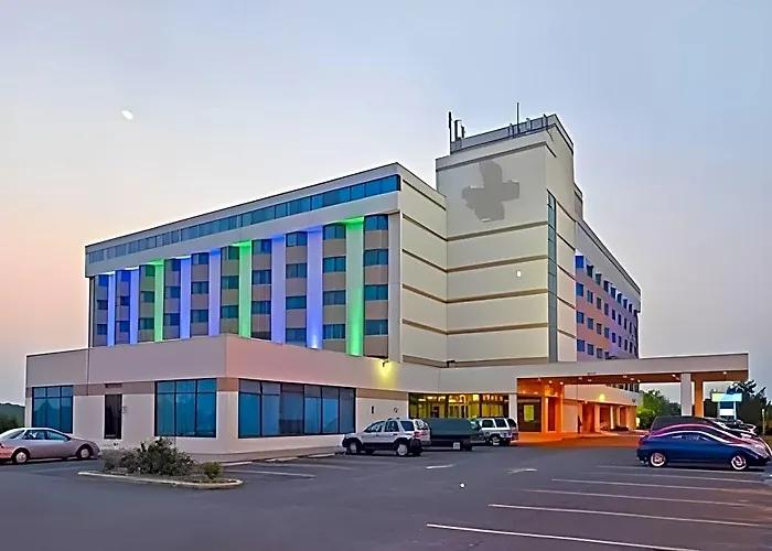 Travelodge By Wyndham Avenel Woodbridge
