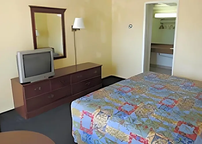 Red Lion Inn & Suites Redding