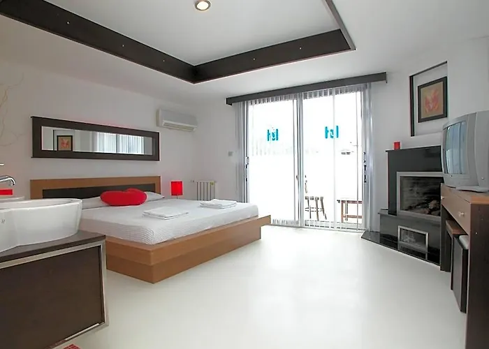 Devamli Hotel