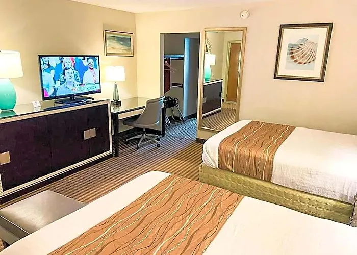 Best Western Hospitality House