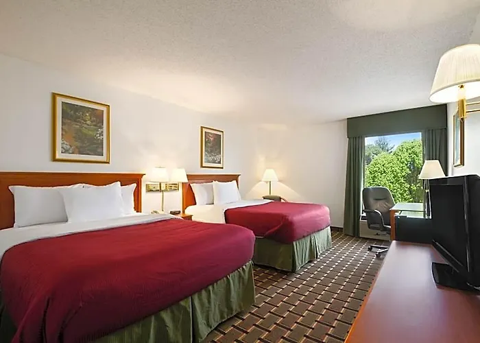 Baymont By Wyndham Crossville
