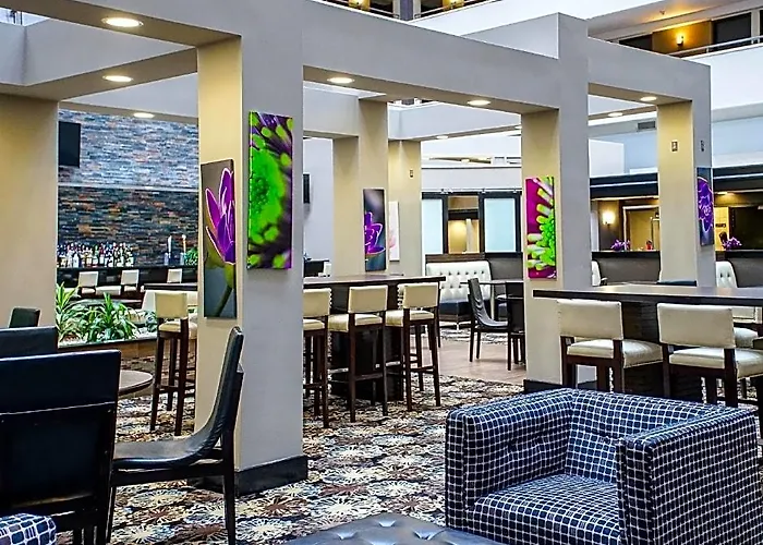 Ramada By Wyndham Southfield