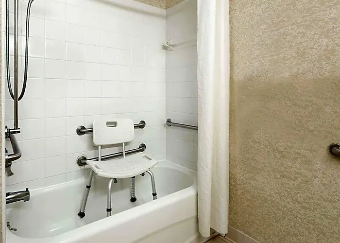 Microtel Inn & Suites By Wyndham Brunswick