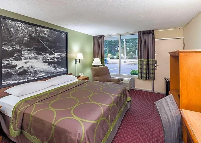Super 8 By Wyndham Hope