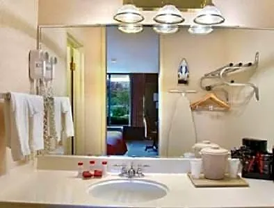 Baymont By Wyndham Paris