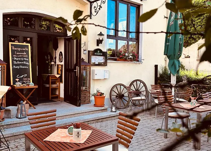 Hotel-Landgasthof Grüner Baum - Dittigheim